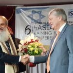 एज्राएलका लागि ख्रीष्टियन (C4i) अन्तराष्ट्रिय एशिया प्यासिफिक सम्मेलन सम्पन्न (सम्मेलनबारे राष्ट्रिय संयोजकको भिडियो) एज्राएलका लागि ख्रीष्टियन (C4i) अन्तराष्ट्रिय एशिया प्यासिफिक सम्मेलन सम्पन्न (सम्मेलनबारे राष्ट्रिय संयोजकको भिडियो)