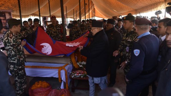 मन्त्री अधिकारीको राजकिय सम्मानमा अन्त्येष्‍टि