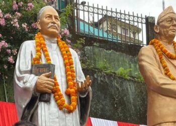 पादरी गंगाप्रसाद प्रधान तथा डा. पारसमणि प्रधानको प्रतिमा अनावरण