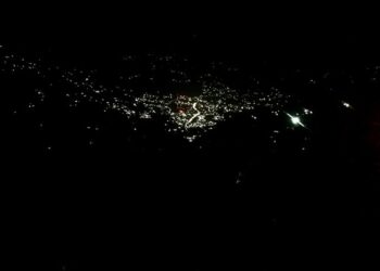 रातको अन्धकारबाट, उज्यालोले बाटो देखाउनेछ।