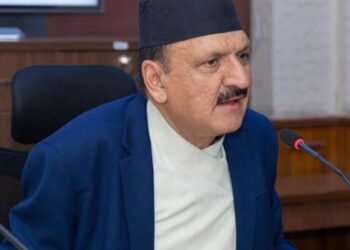 राजस्व संकलनमा गिरावट प्रति अर्थमन्त्री डा. महतको चासो