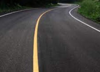 राष्ट्रिय गौरवको हुलाकी राजमार्गः स्तरोन्नतिको काम सुस्त